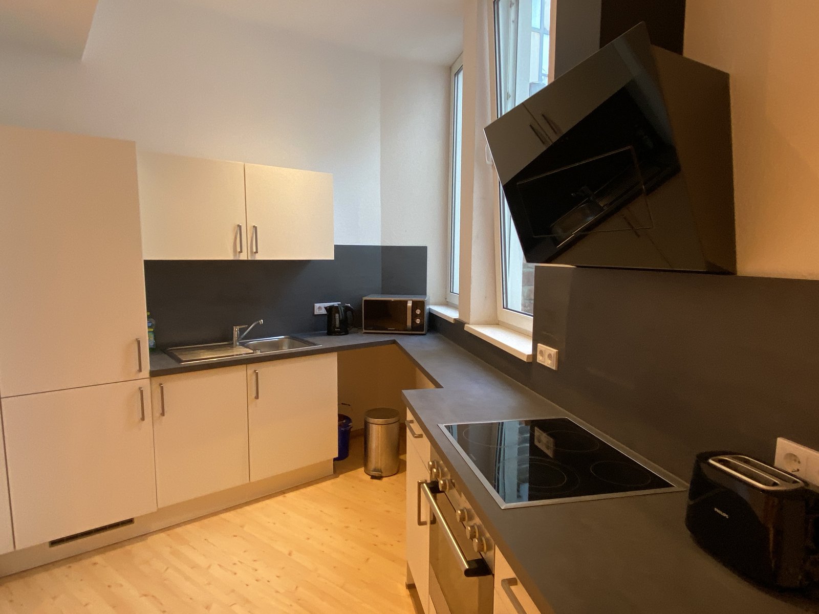 Furnished 1-BR apartment in downtown Kaiserslautern next to the Markthalle